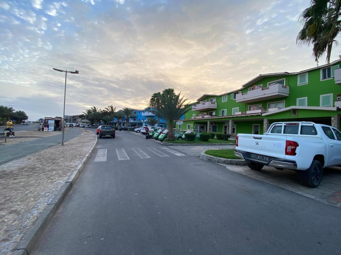 Djadsal Moradias - By Bobbywashere Santa Maria Exterior photo